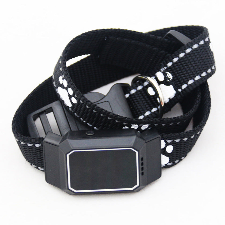 Pet collar locatorAmalgamite Pets My StoreCatMaterial: ABS
 
 GPS positioning accuracy: 20 (m)
 
 Alarm method: fence alarm
 
 Battery type: lithium battery
 
 Battery life: 48 (h)
 
 Waterproof function: IP67
Pet collar locator